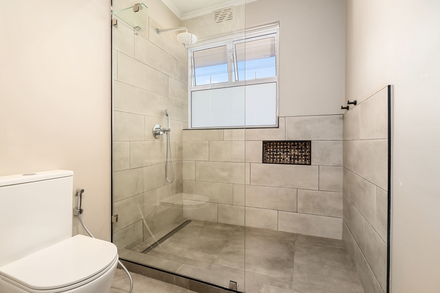 To Let 2 Bedroom Property for Rent in Sea Point Western Cape